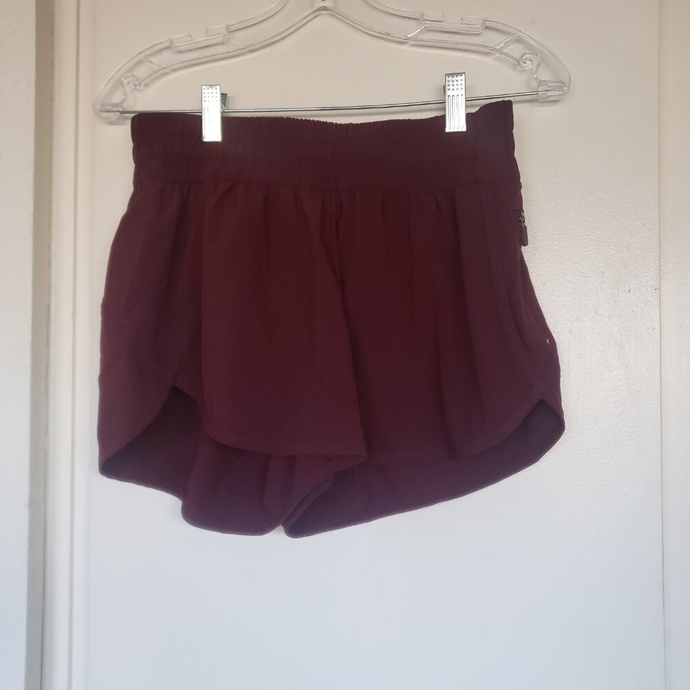 Lululemon Size 8 Maroon Shorts